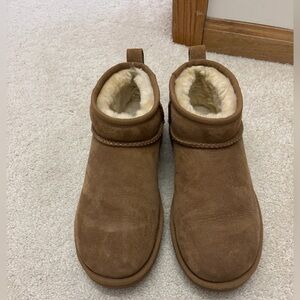 Ugg Classic Ultra Mini boots